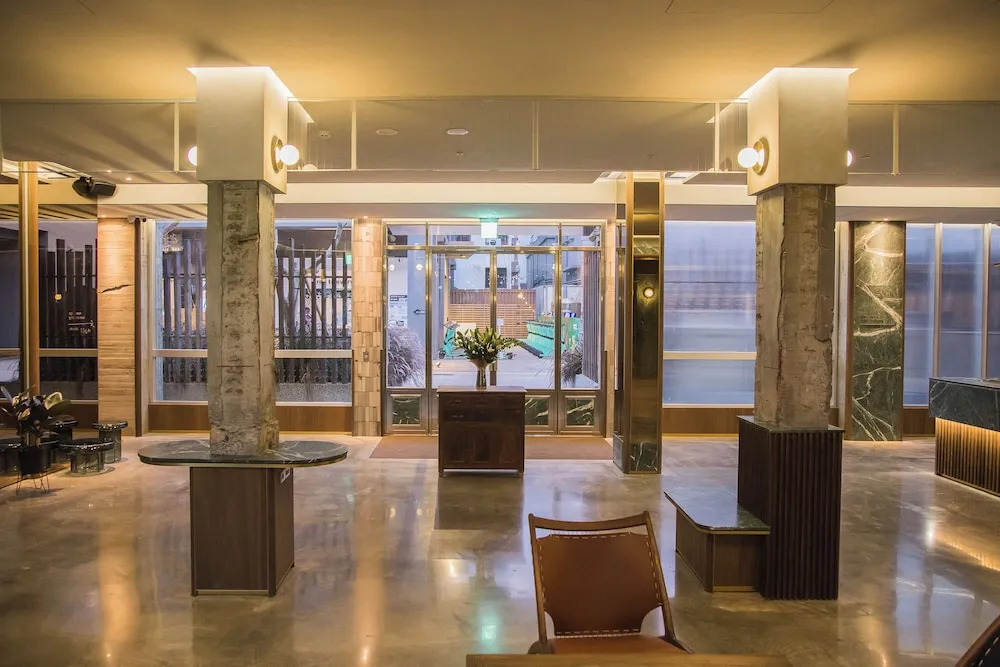 PAPOA Harbor Hotel