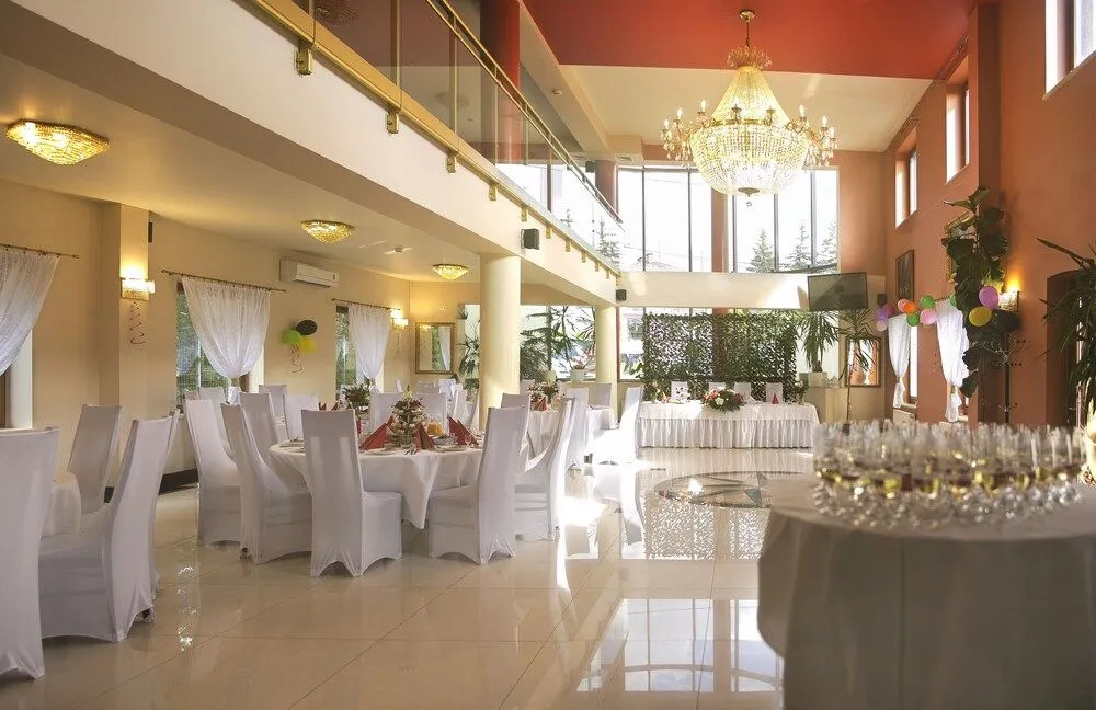 Vinci Hotel Airport