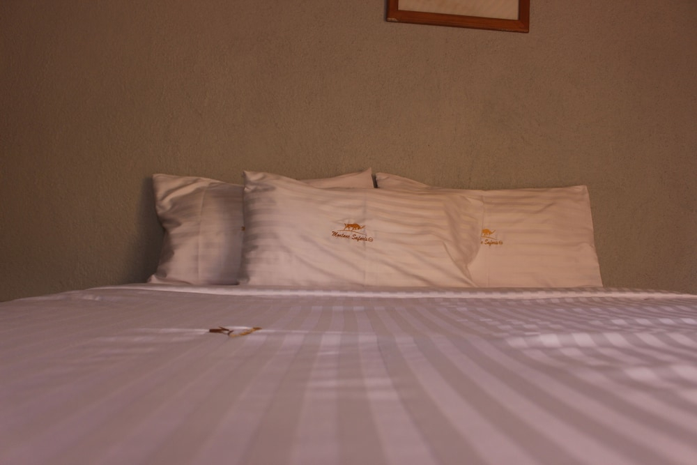 Montane Safaris Hotel, Entebbe