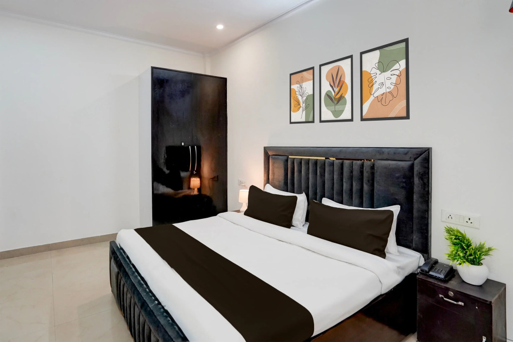 Townhouse Sector 53 Golf Course Road