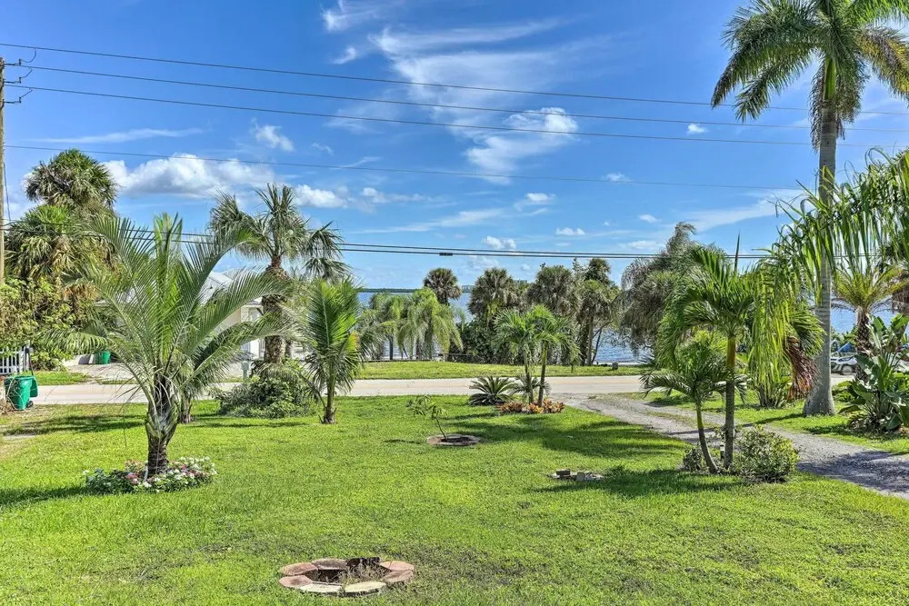 Luxe Florida Home on 3 Acres ~ 5 Mi to Beach!