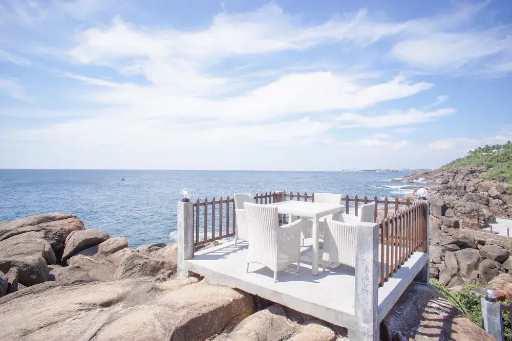 Hotel Zeilan Sunset Point