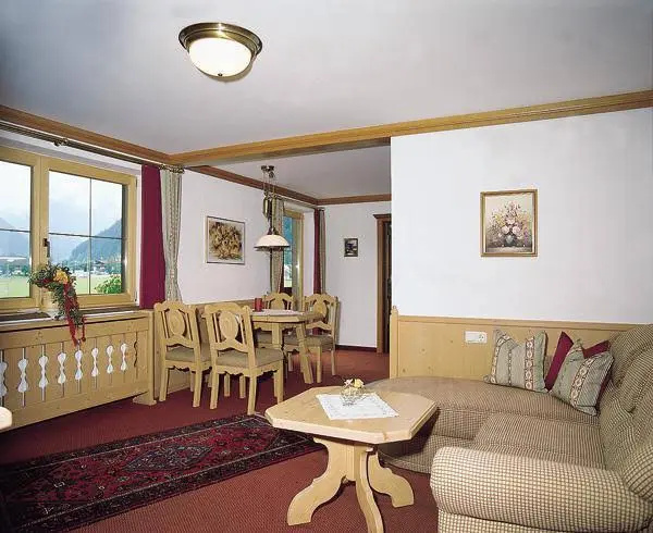 Hotel-Garni Almhof