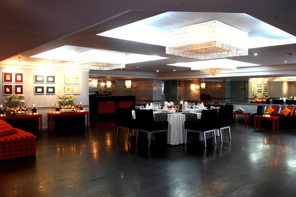 The Sulo Riviera Hotel