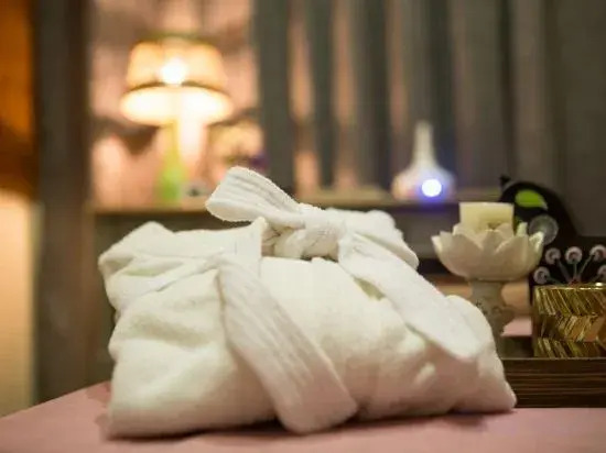 Heart Hotel (Hefei Luogang Park)