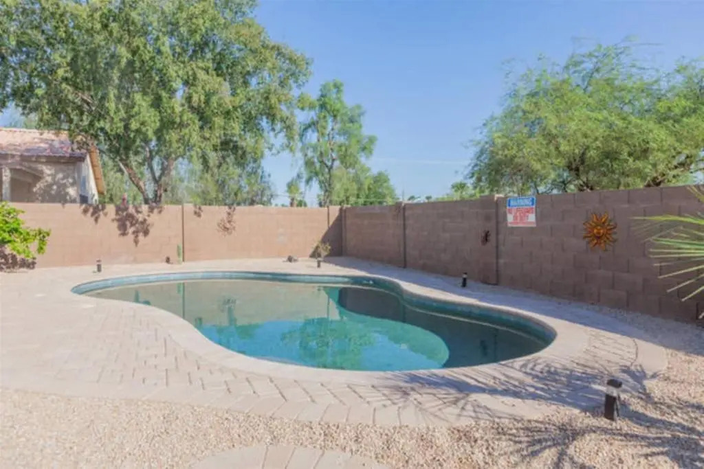 4353 Mesa