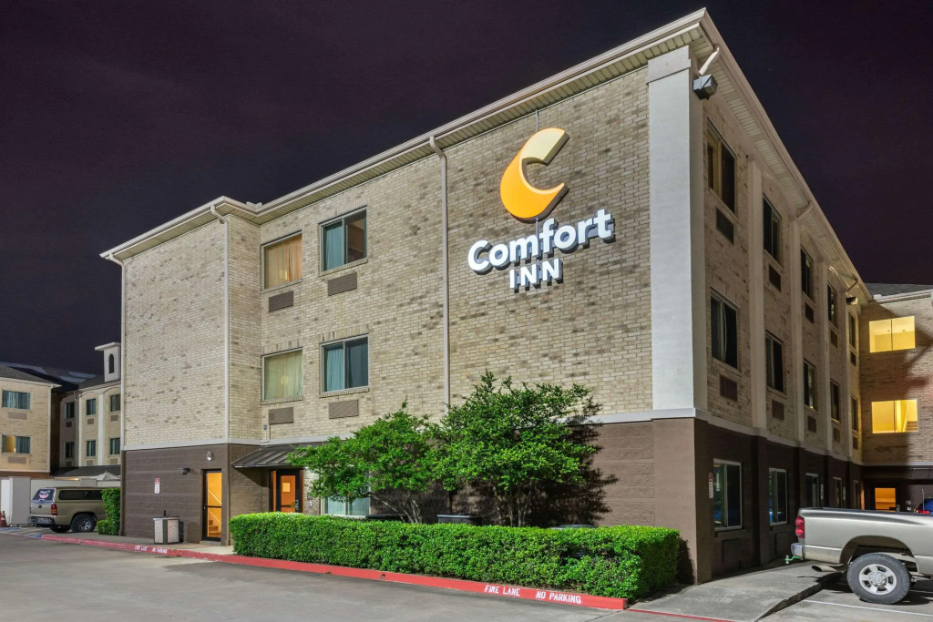 Comfort Inn DFW North-Irving