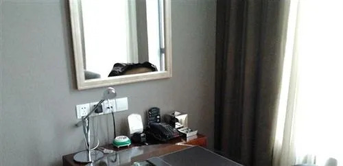 Langzhong Yuntianxi Century Hotel