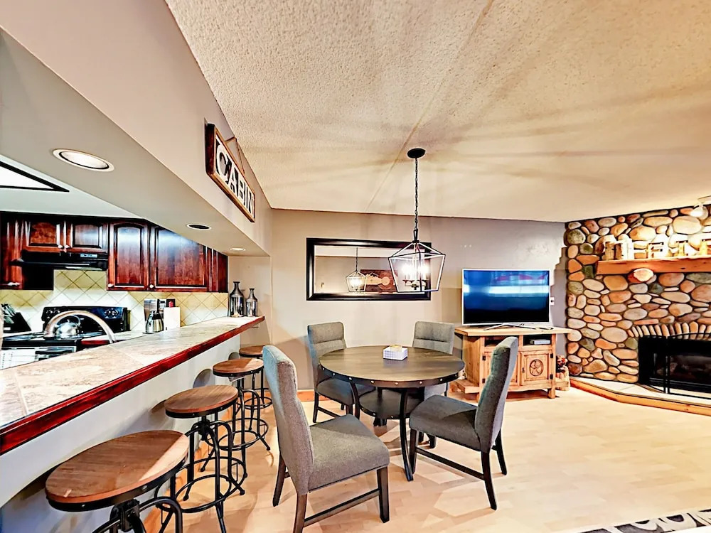 168 Ten Mile Circle Condo Unit 291 2 Bedrooms 1 Bathroom Condo