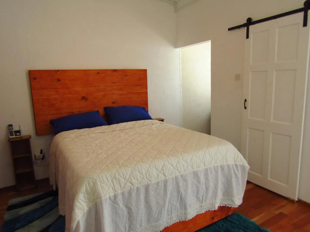 Cozy 1 bed Apt 2B in Rockley