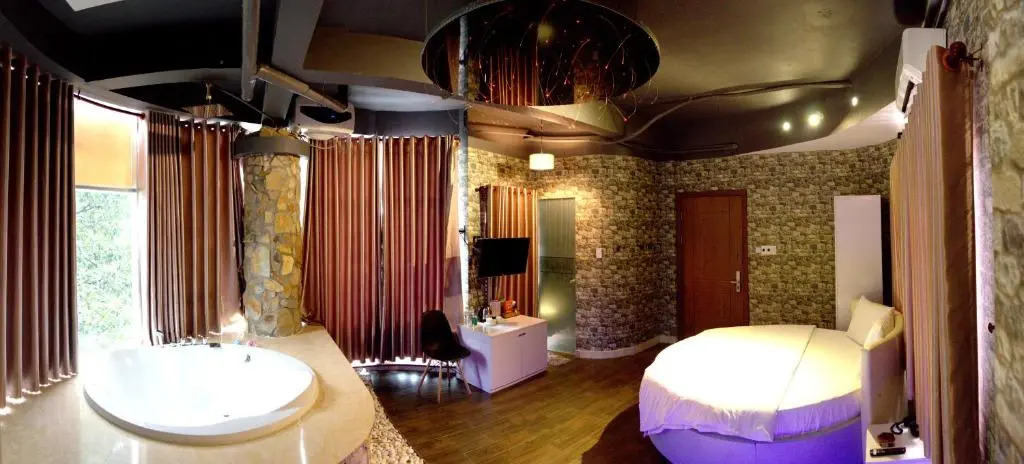 Bonita Grand Hotel