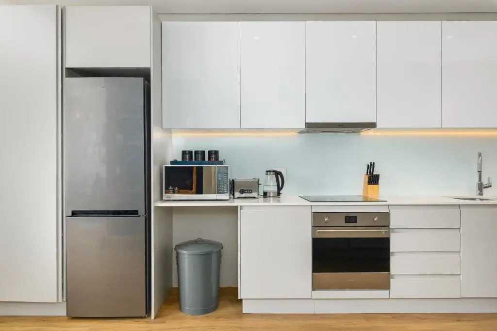 Axis Luxury Apartments by Century City Hotels