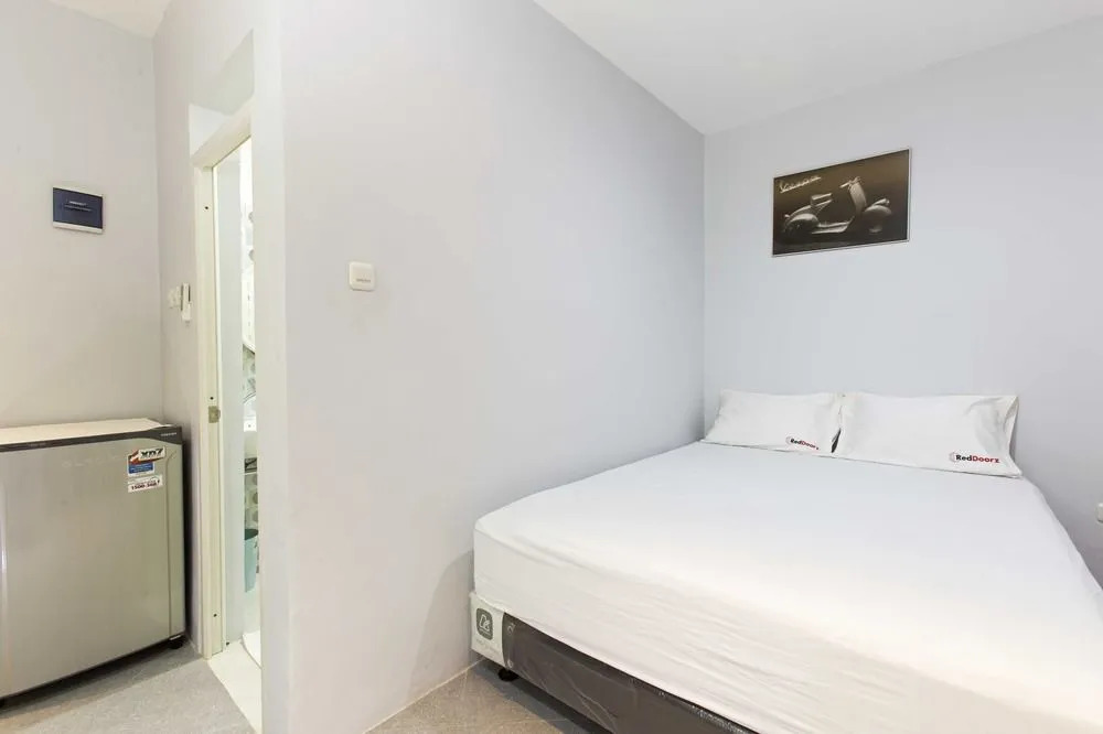 RedDoorz Near Arteri Pondok Indah