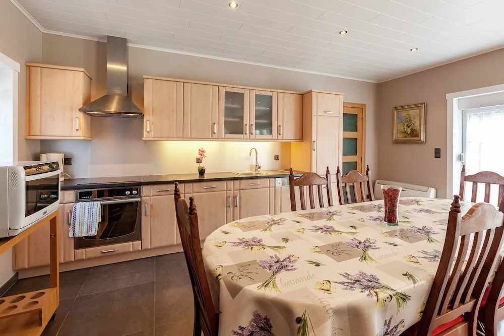 Cozy Cottage for 8 Guests