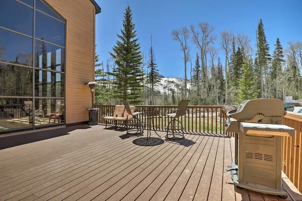 Brian Head Resort Condo - Near Skiing & Hiking!