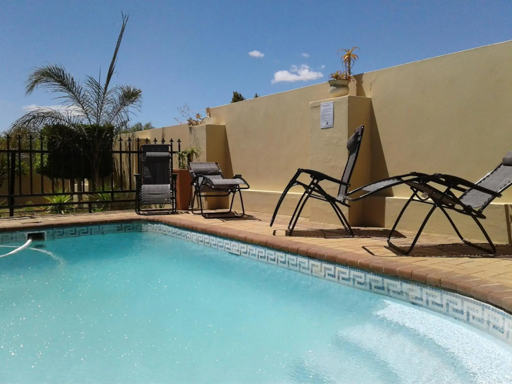 Come Home in Oudtshoorn Self-Catering Units