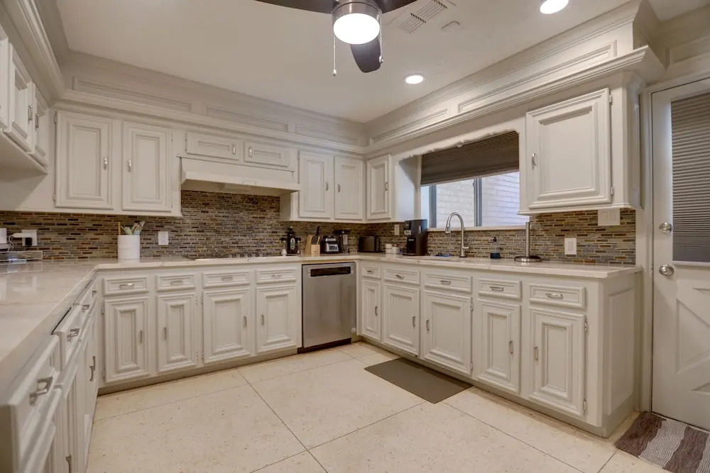 Poolside Oasis Near Medical Center & NRG Stadium!