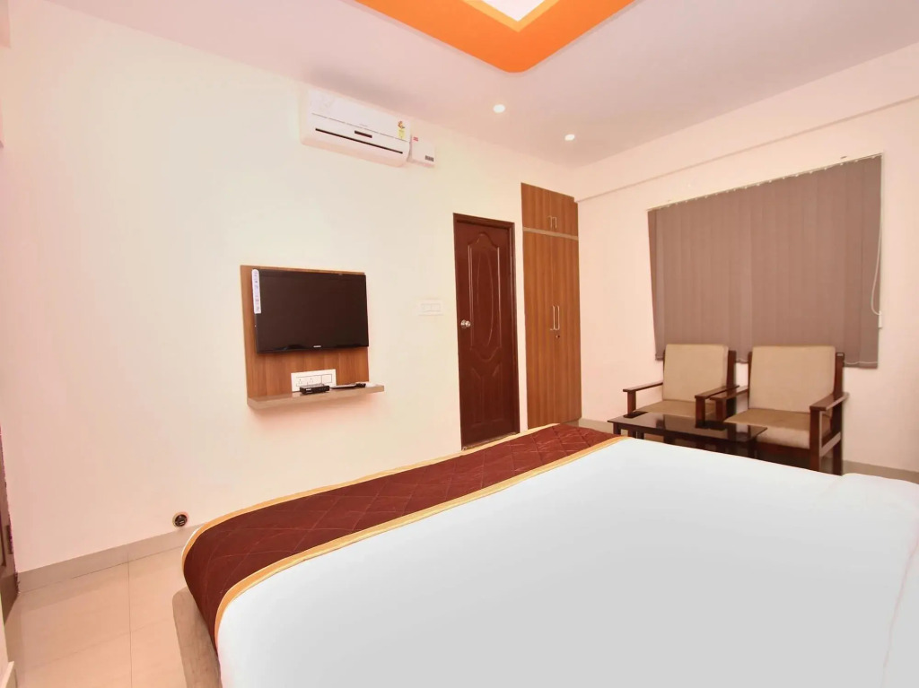Oom Rooms Polo Inn By OYO Rooms