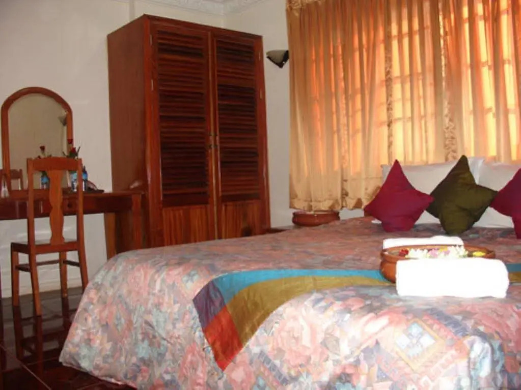 Ponloue Angkor Siem Reap Villa