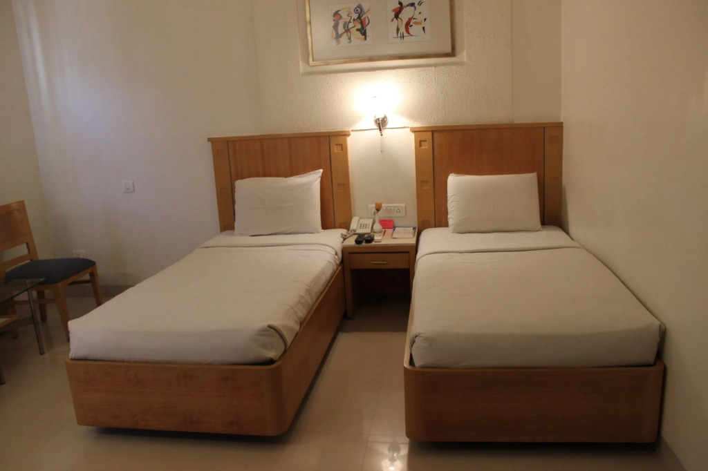 FabHotel Srujana Inn