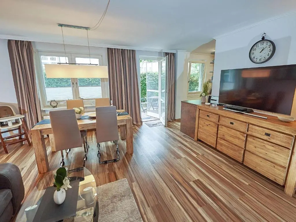 Haus "Concordia" in Binz - WG11 "Liuba" mit Terrasse strandnah