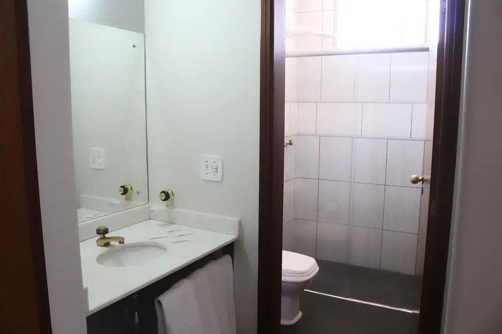 ARQ Inn Hotel
