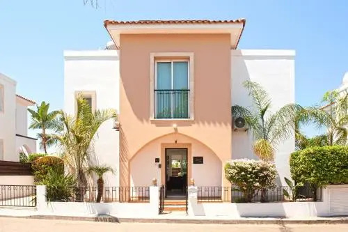 Villa Tulisa