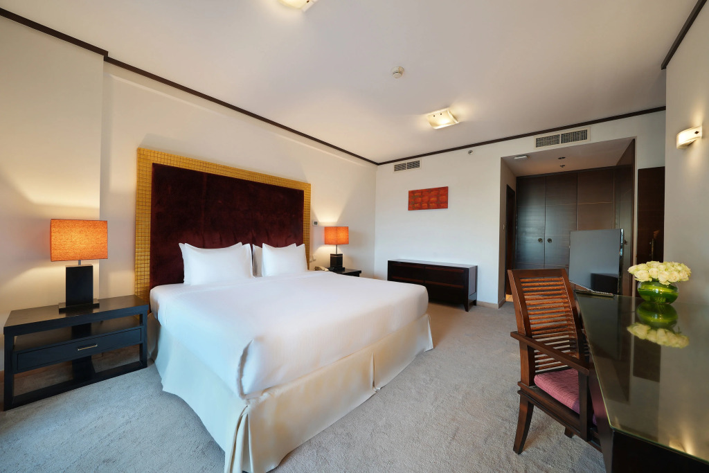 Отель Park Apartments Dubai, an Edge by Rotana