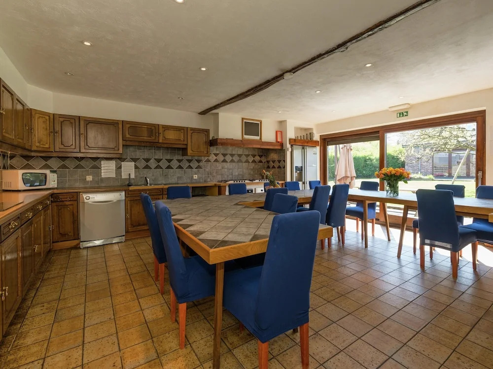 Spacious Waimes Villa