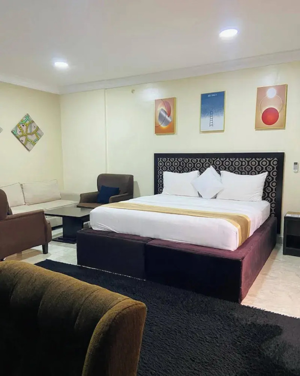 Sienna Suites