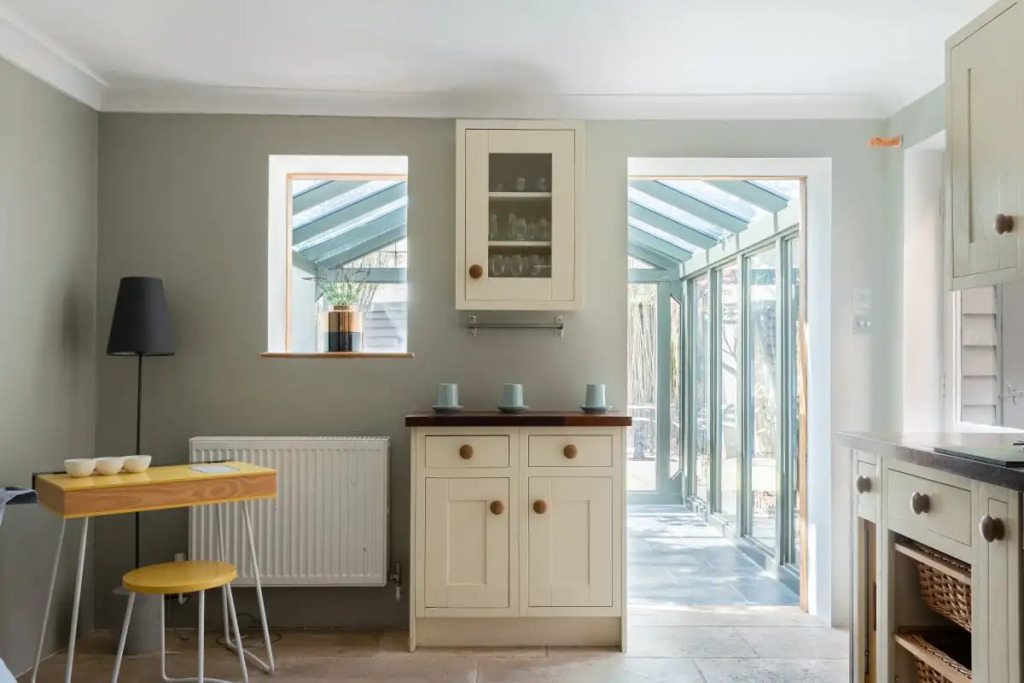 The Madras Cottage - Bright 3BDR Home with Garden