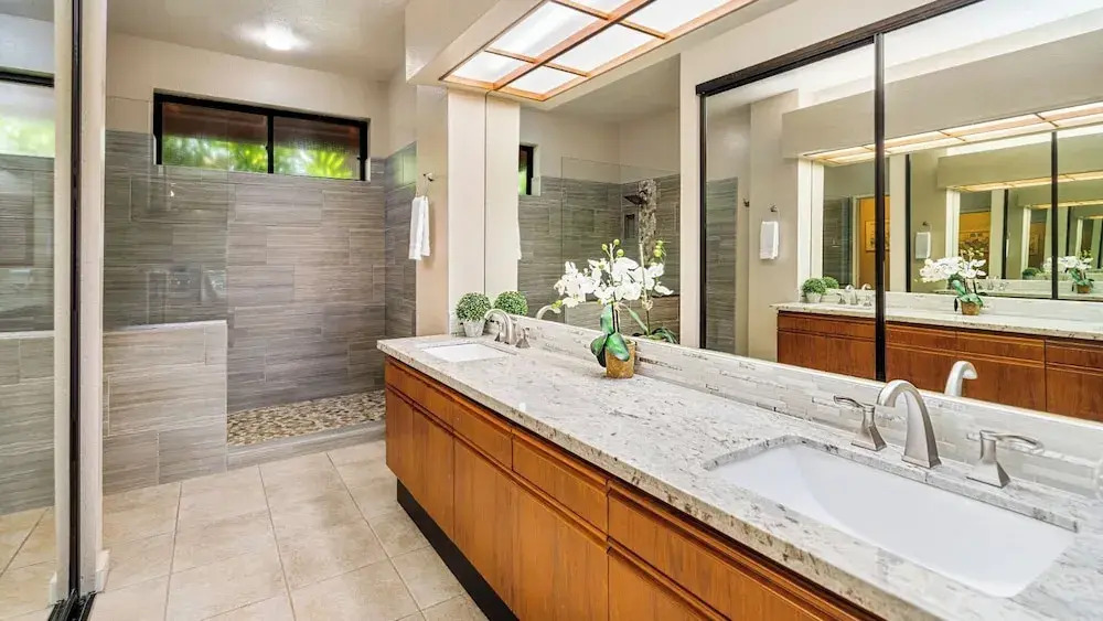 Spacious Hawaiian Unit w/ Lagoon View - AC & Wifi - Vrkcv