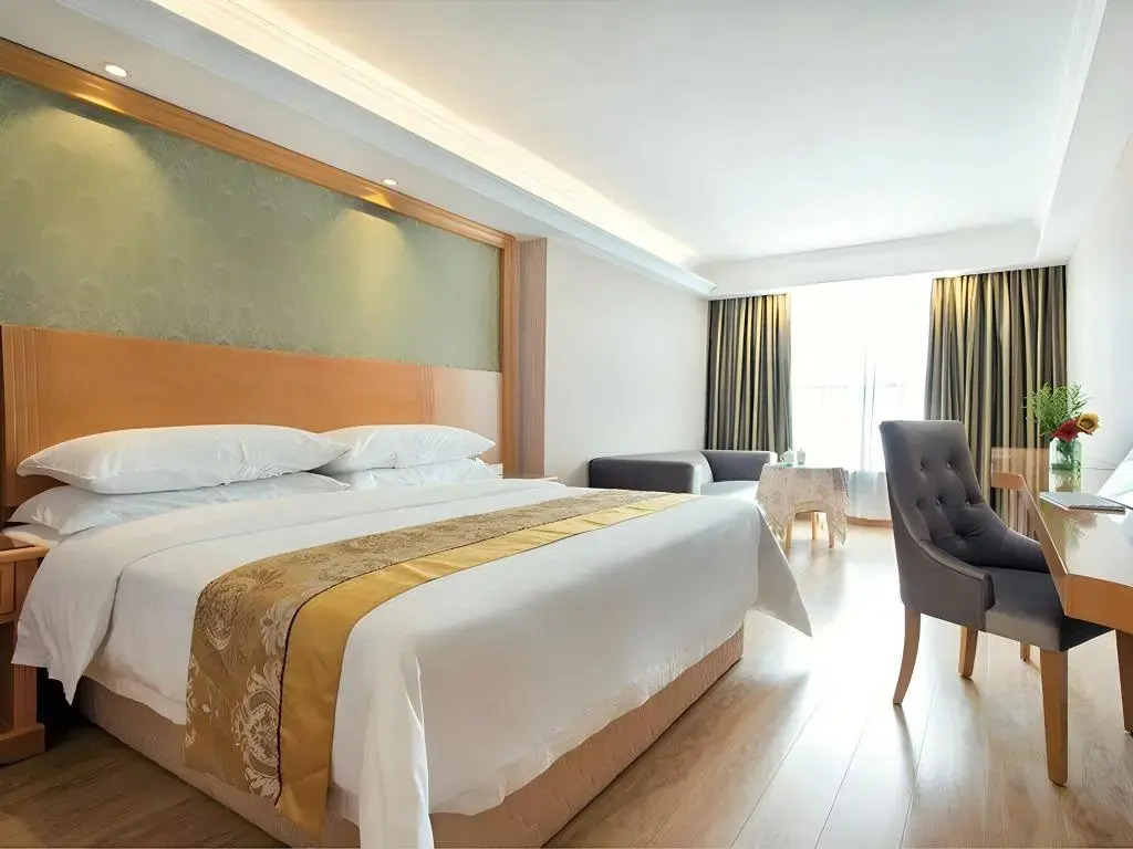 Atour Hotel Chengdu Chunxi Road Tianfu Square Subway Station