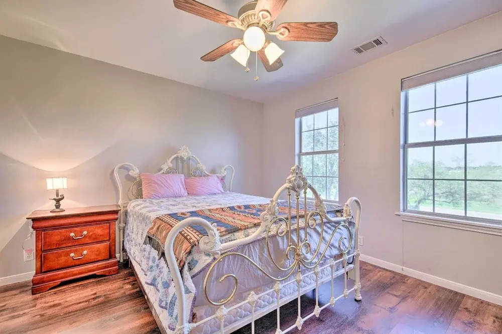 Game Room & Dock: Waterfront Granbury Lake Retreat