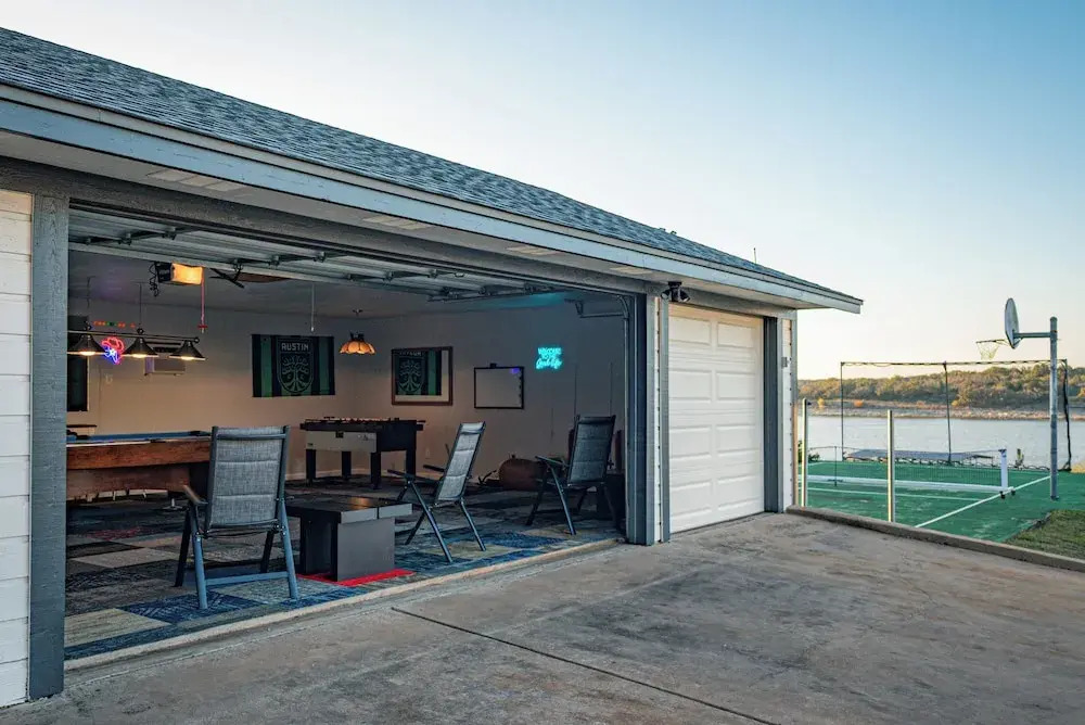 Lago Vista Home w/ Private Dock & Sport Court!
