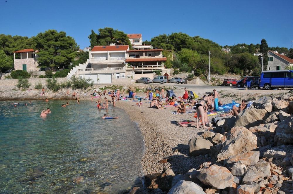 Apartments Daira