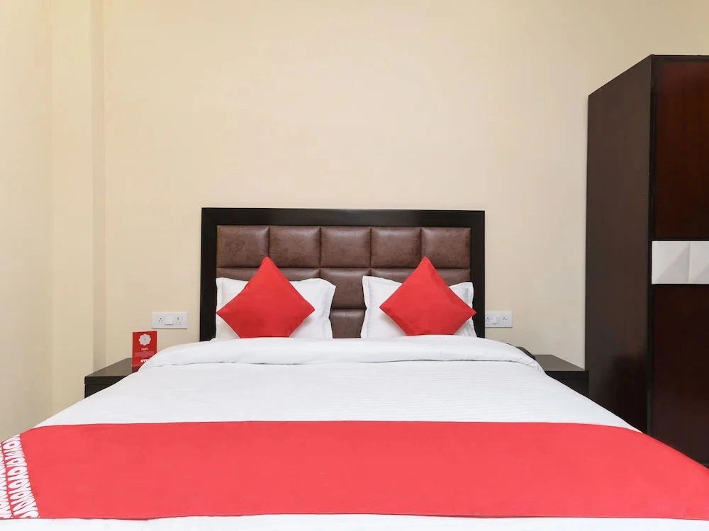 Shubhangni Residency by OYO Rooms