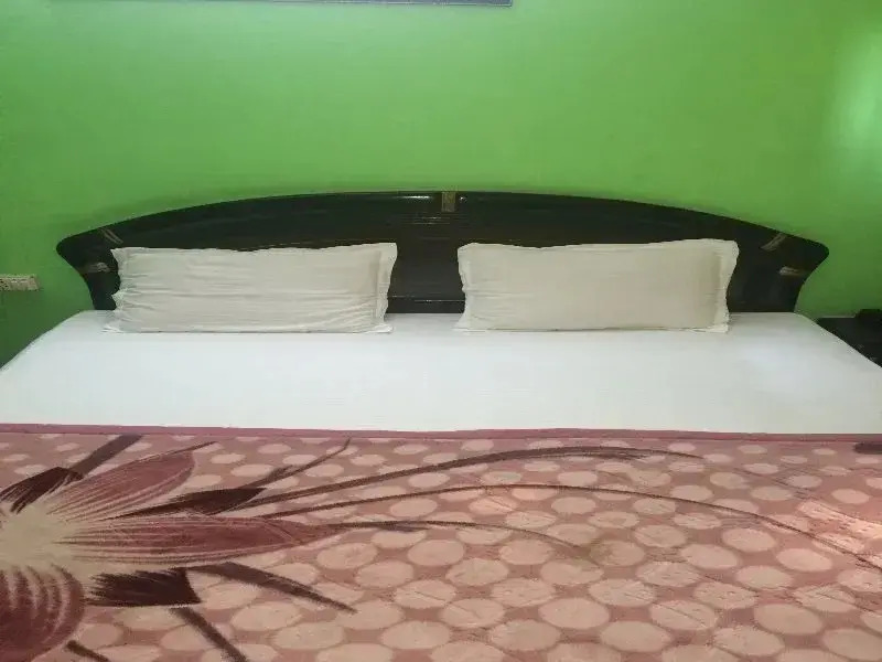 Hotel Vertu IGI Delhi Airport By OPO,Free Airport Pickup & Drop