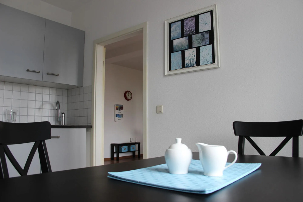 Leon Apartments