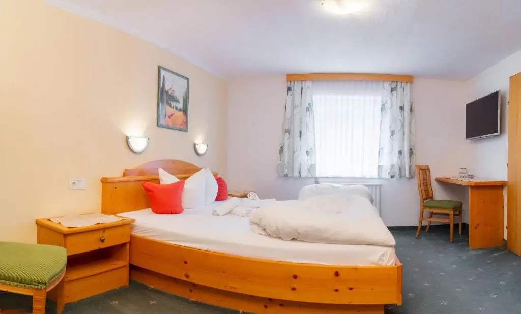 Alpenpension Elferblick- Zimmer- Appartements- Wellness