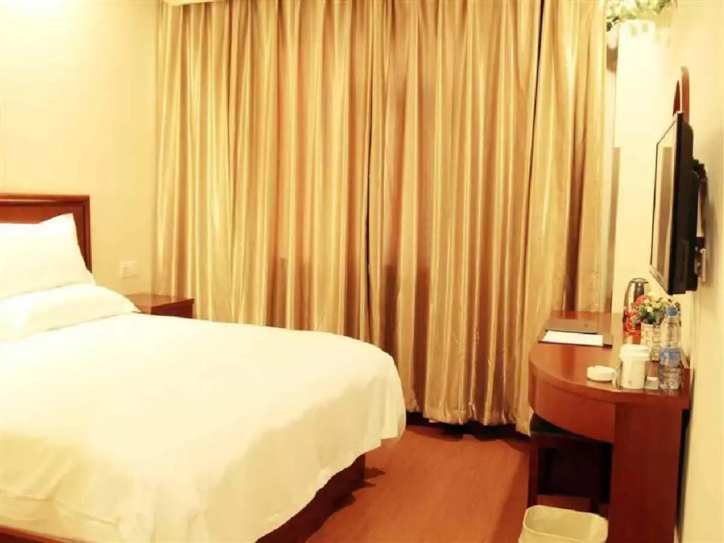 GreenTree Inn Langfang Dachang South Huaan Road Express Hotel