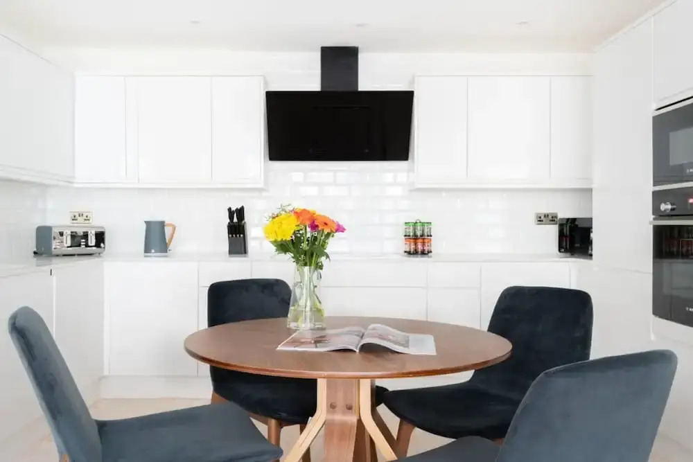 The Portobello Eagle - Modern & Central 2bdr Apartment With Garden
