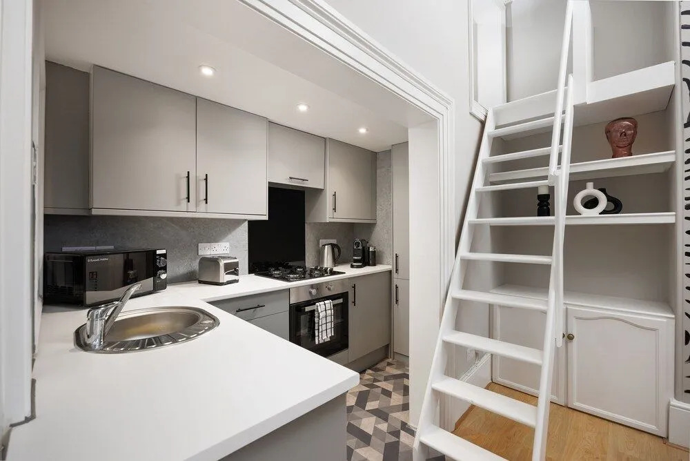 Stunning Arty Apartment & mezzanine