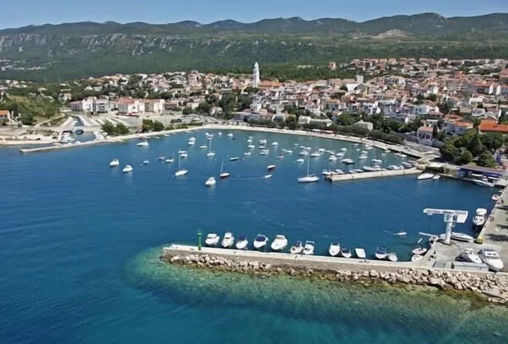Apartments Gorana Novi V