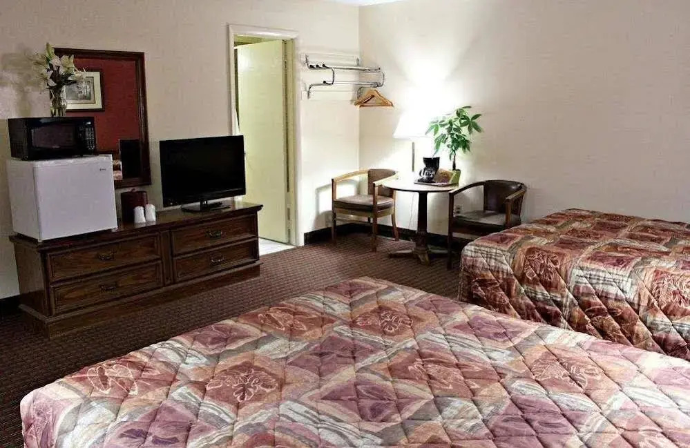 Budget Inn - Farmington