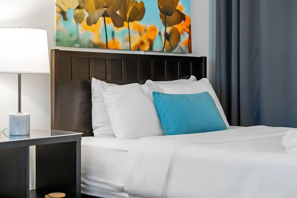 CPE Safe Quiet Studio w Comfortable Bed