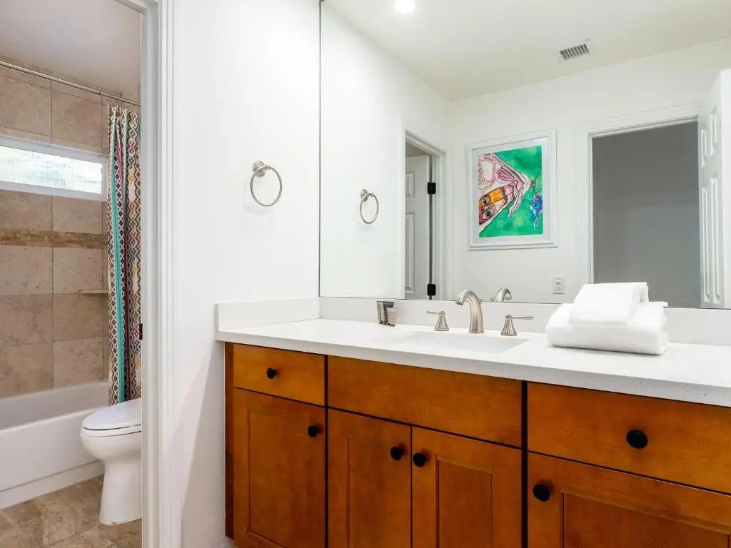 Modern Loma Vista by ACME House Company