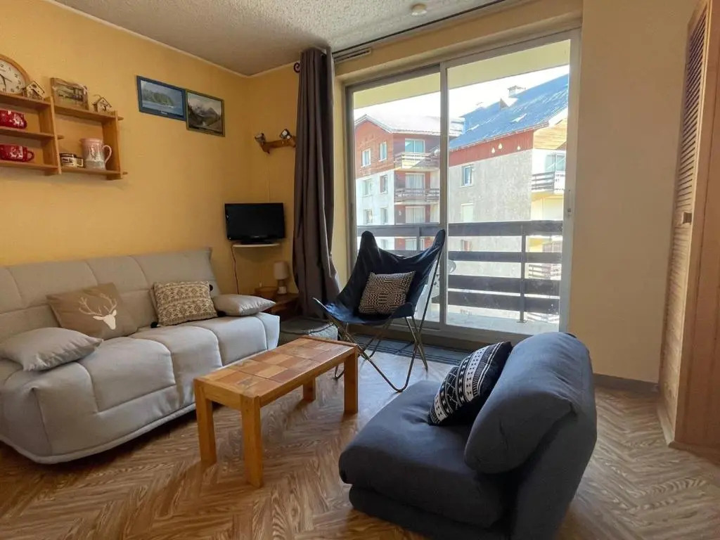 Studio Enchastrayes, 1 pièce, 4 personnes - FR-1-165A-88