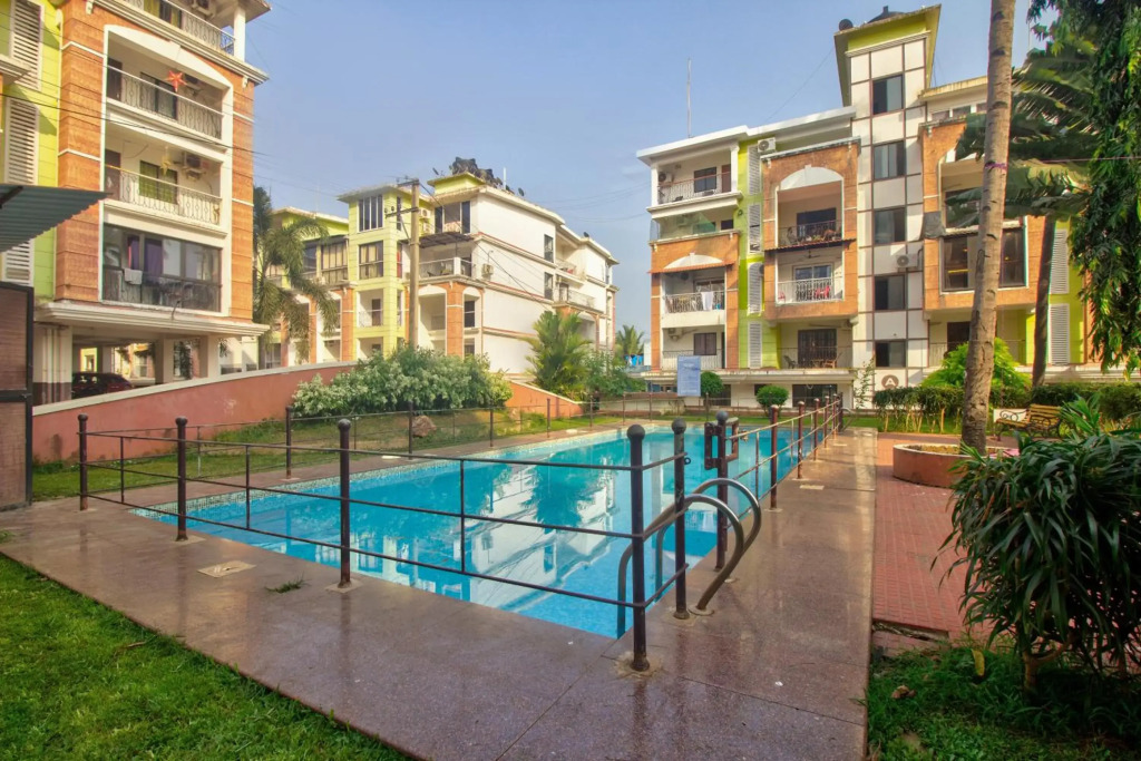 Amazing Pool View 2BHK Candolim Goa Apartment