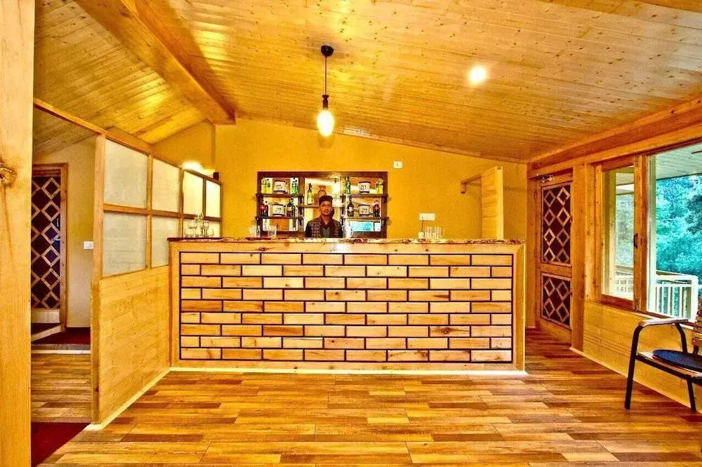 Vyas Vatika a wooden exotic Resort Near Old Manali